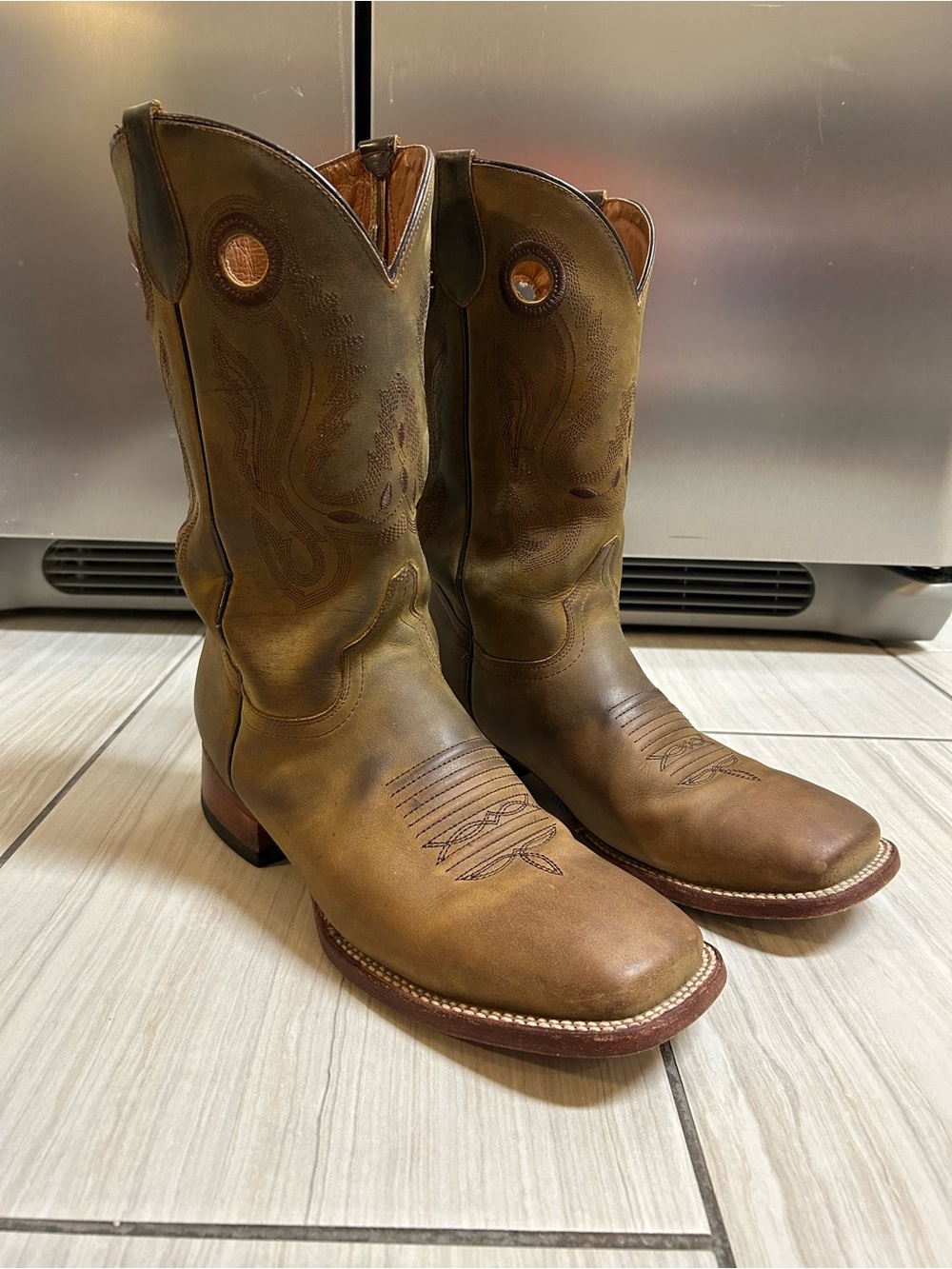 1803 Rockin Leather Men’s Mad Dog Cowhide Western Boot with Square Toe